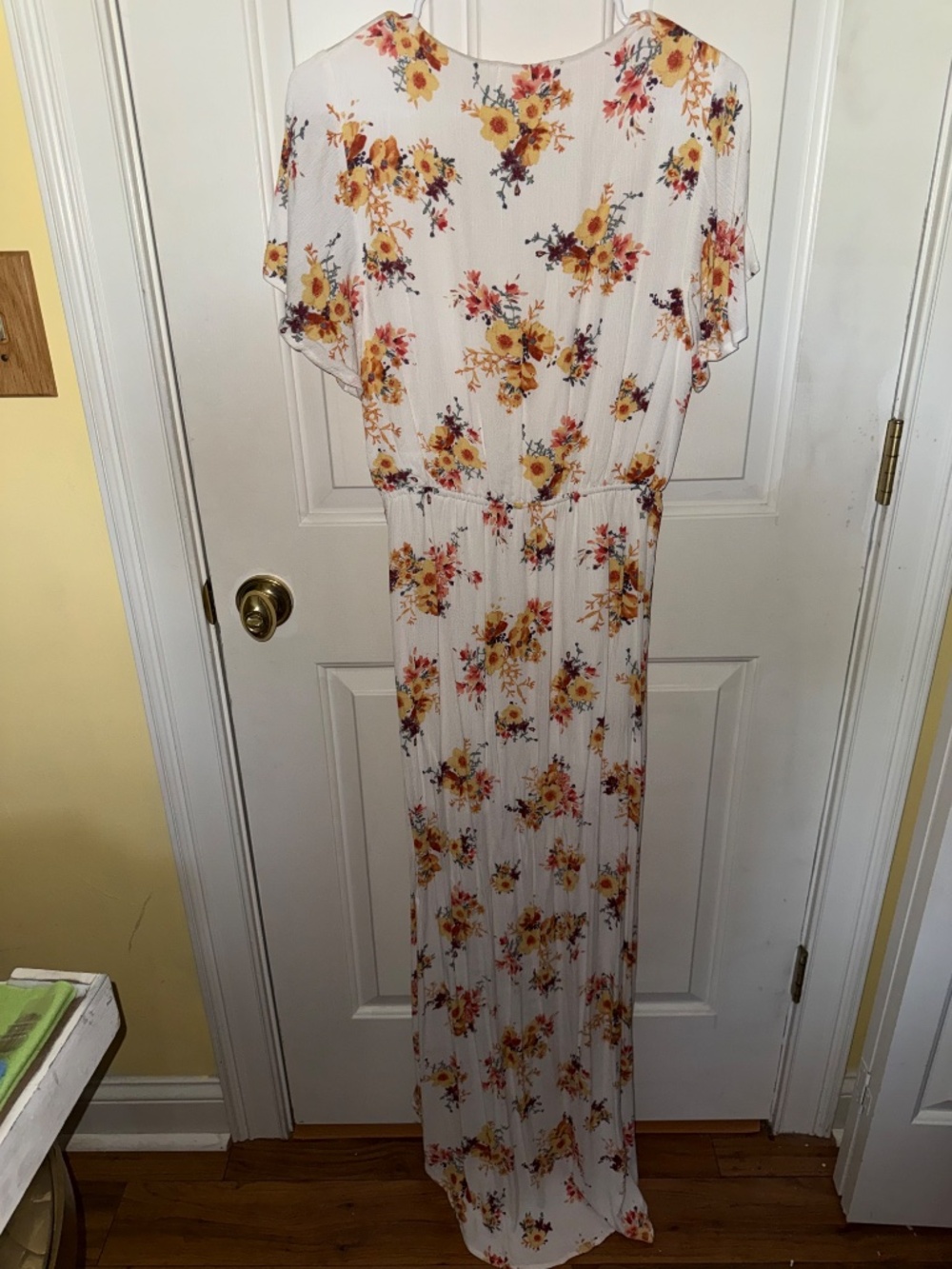 Altar'd State white/orange floral wrap midi dress - Picture 5 of 5